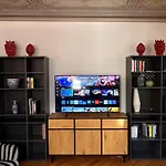Flora Apartment